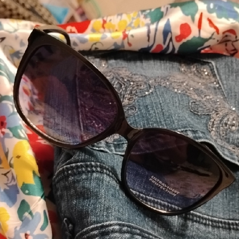 Lipsy Black Oversized Sunglasses